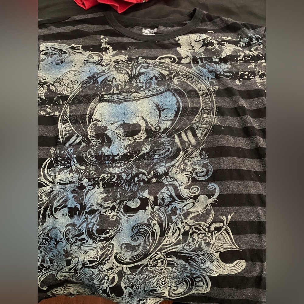 skull shirt